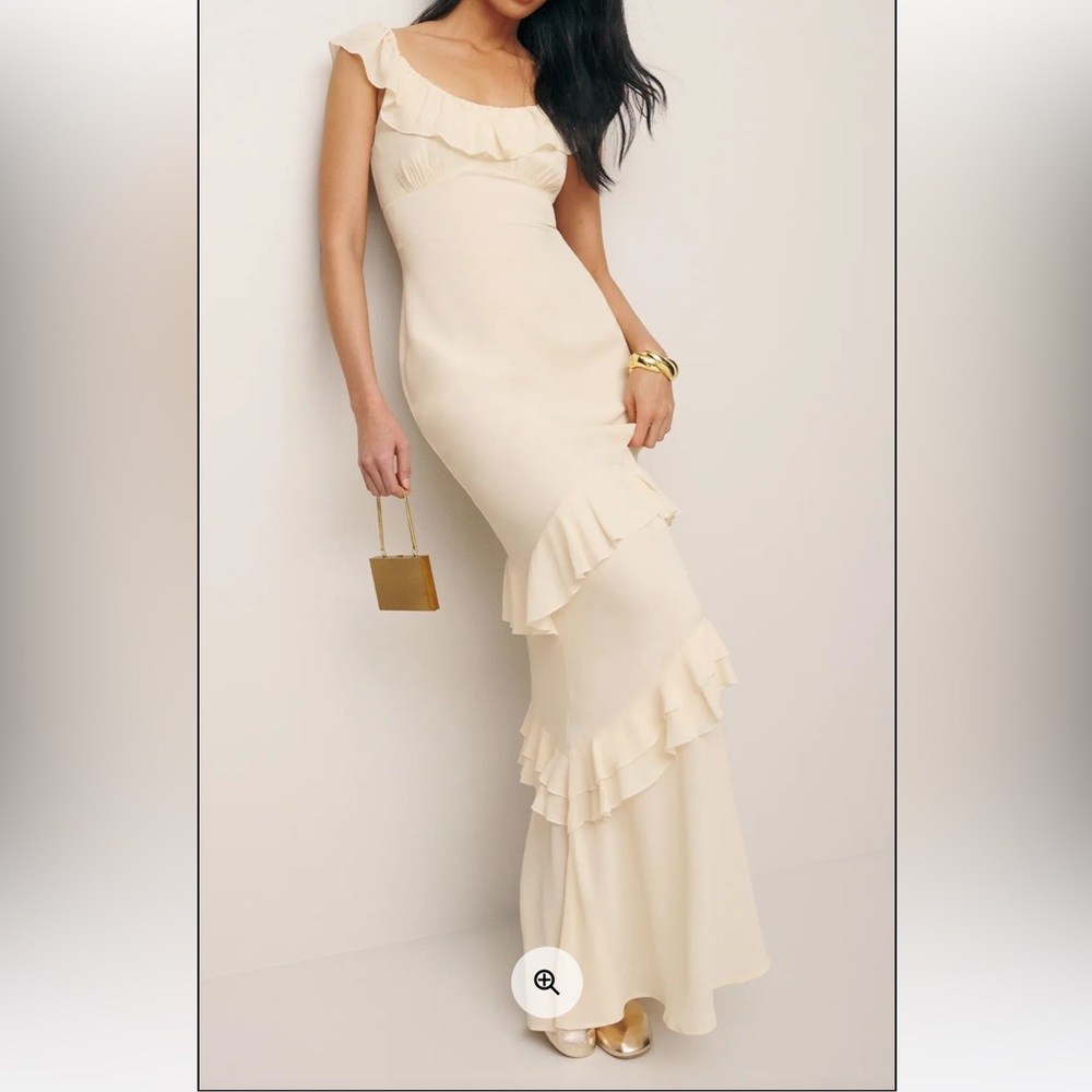 Reformation Tripoli Maxi Dress in Sugar. Size 4.